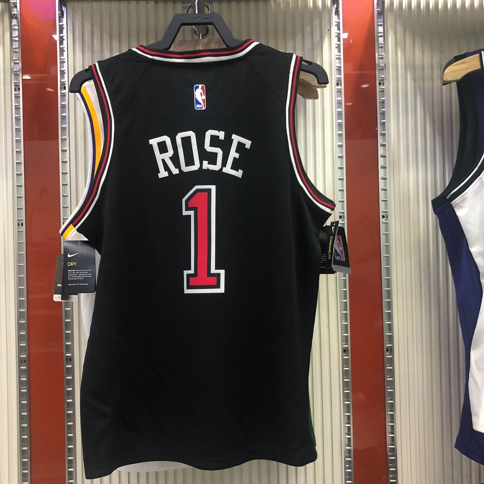 ☆未使用品 ROSE #1 デリックローズ ピストンズ NBA