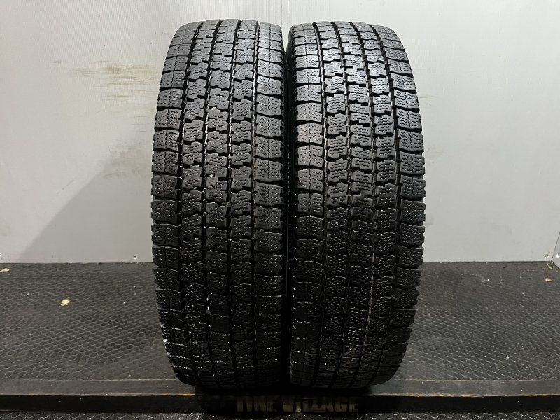 TOYO DELVEX M935 205|70R17.5 115|113N LT 17.5インチ ライトトラック用 スタッドレス 2本 21年製 バリ溝 ダイナ デュトロ等 MTH787