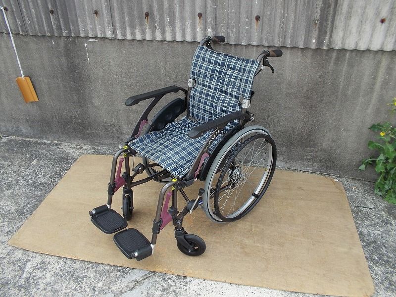 カワムラ自走式車椅子