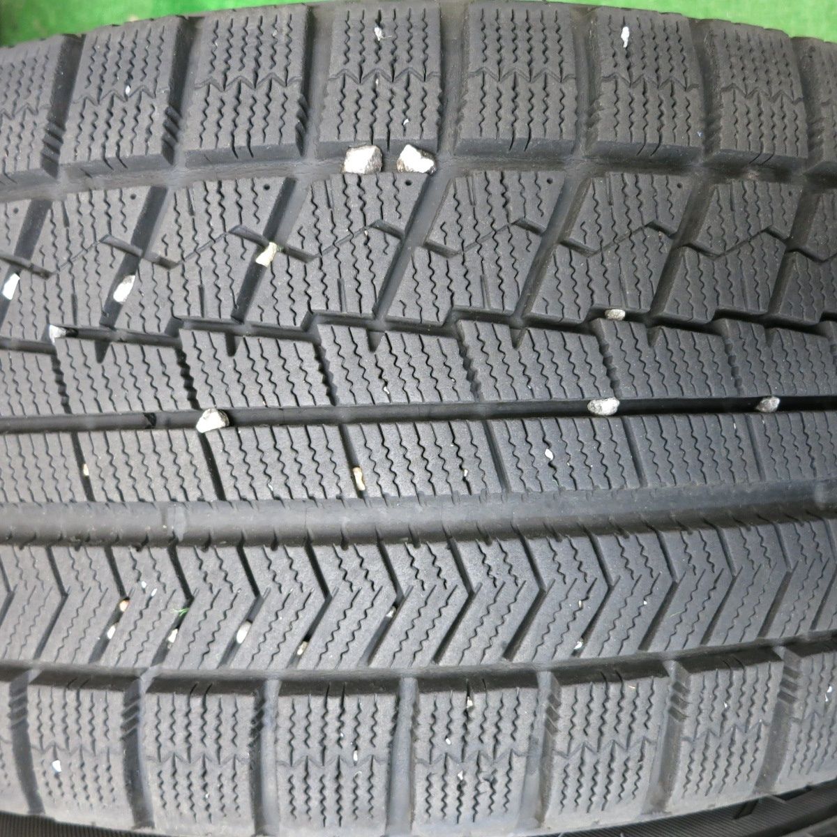 すぐ発送！アウディVW等に！バリ溝BLIZZAK 225/55R16 AW4本 BRIDGESTONE BLIZZAK VRX3 225/55R16 のパーツレビュー | A4