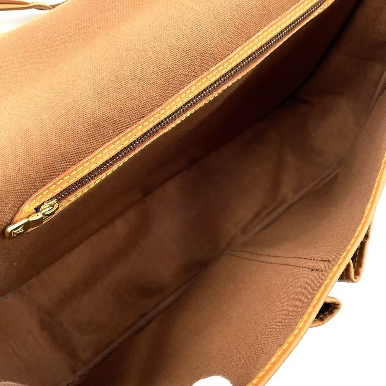 LOUIS VUITTON ジベシエールGM モノグラム モノグラム レザー