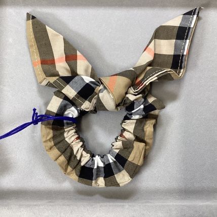 ♥ 大人にもおすすめ Burberry チルドレン うさ耳シュシュ