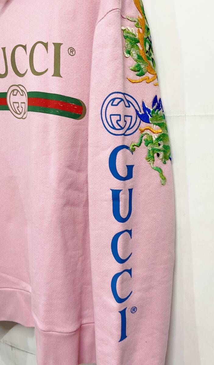 GUCCI パーカー　 ヴィンテージロゴ 刺繍 龍 ピンク GUCCI パーカー ヴィンテージロゴ 刺繍 龍 ピンク