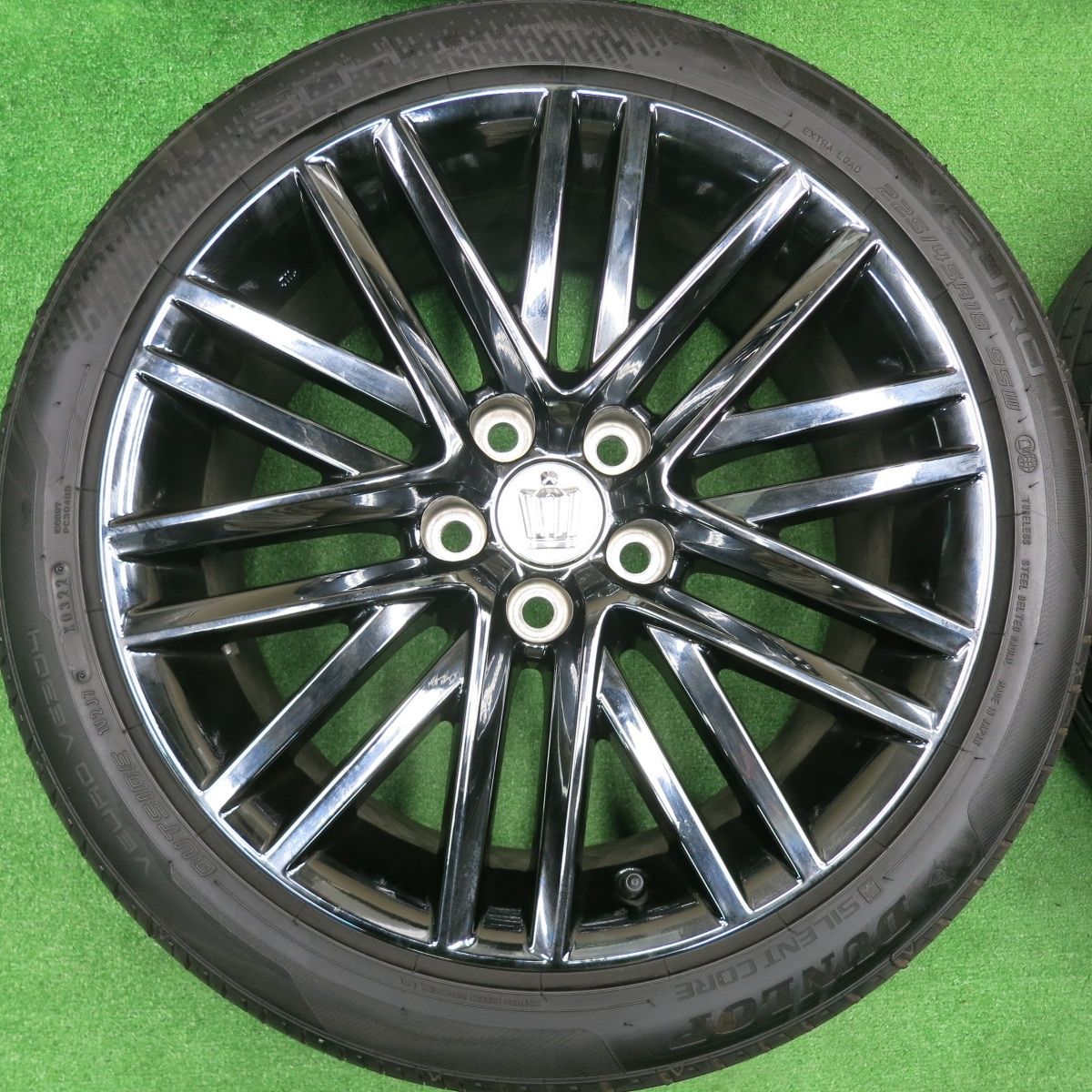 中古】YOKOHAMA スタッドレス 23年製 もたつき X243EQB 純正 18