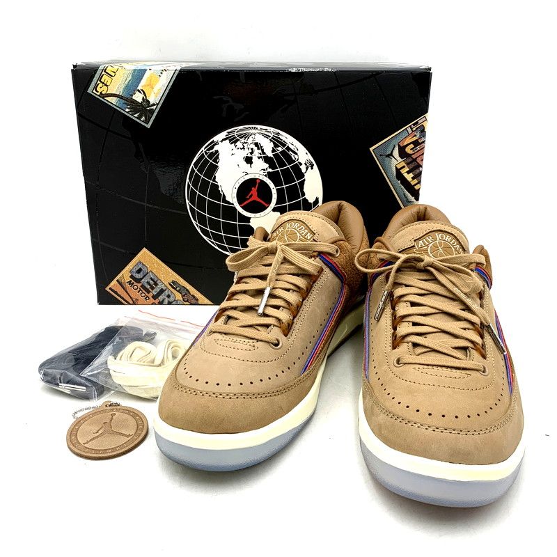 Two 18 × Nike Air Jordan 2 Low 