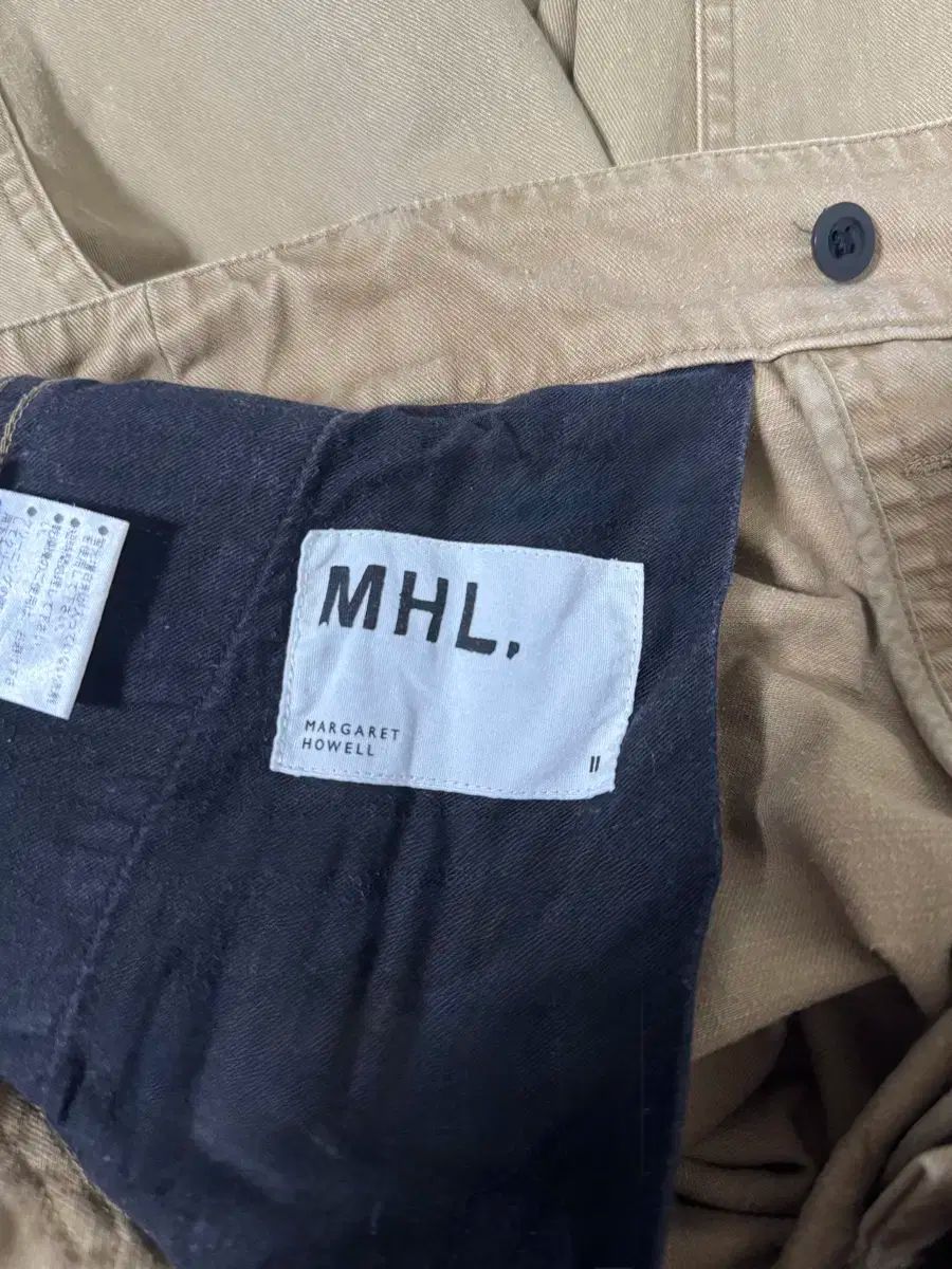 HOWELL マーガレットハウエル