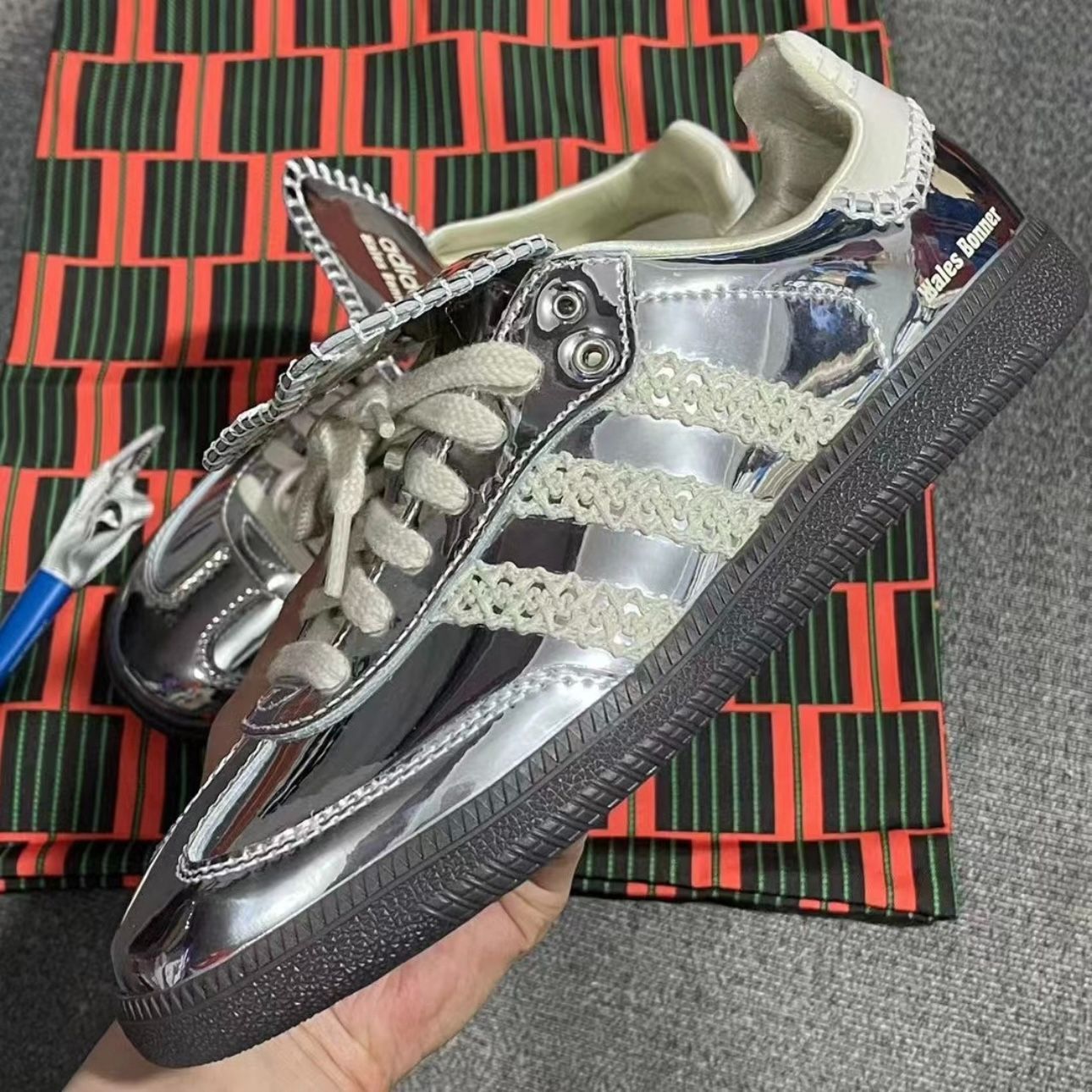 新品未使用 箱付Wales Bonner × adidas Samba Silver - メルカリ