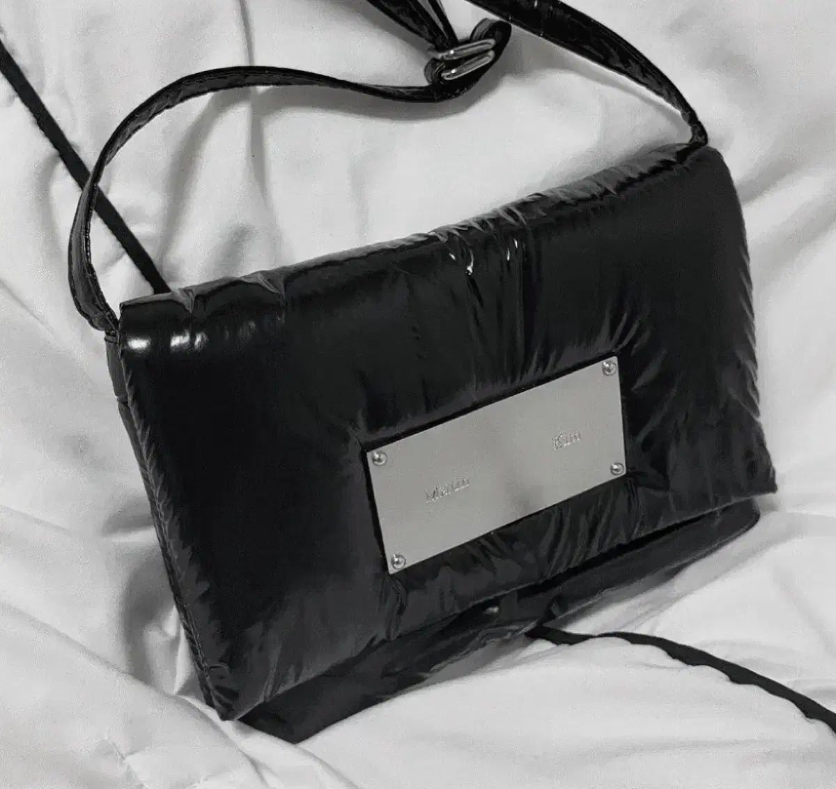 Matin Kim マーティンキム ミニ ダウン クロスバッグ ブラック