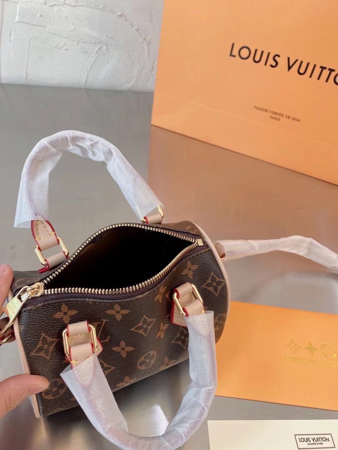 Louis Vuitton ダブルジッパー ショルダーバッグ LOUIS VUITTON ルイ・ヴィトン ショルダーバッグ ポシェット