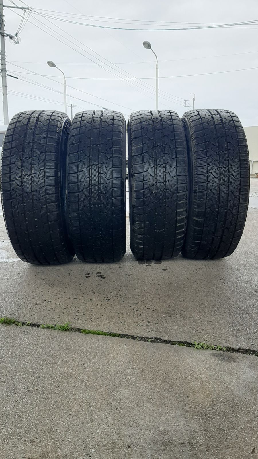 Toyoスタッドレスタイヤ4本セット　205/55Ｒ16　2022年製