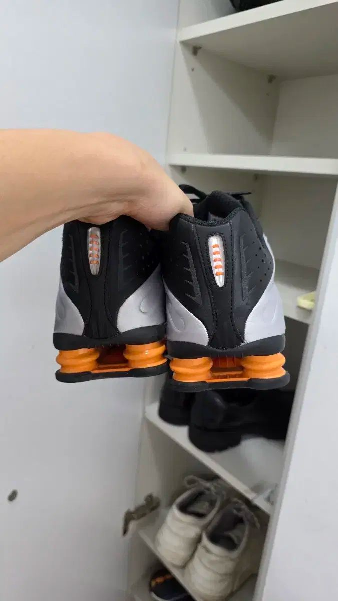 ほぼ NIKE HQ1988-003 285mm