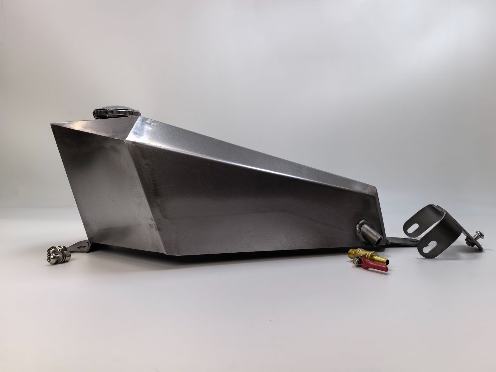 みー　ドラッグスター400用　社外タンク　コフィンタンク T-180 7L YAMAHA ヤマハ ドラッグスター DRAGSTAR400 クラシック
