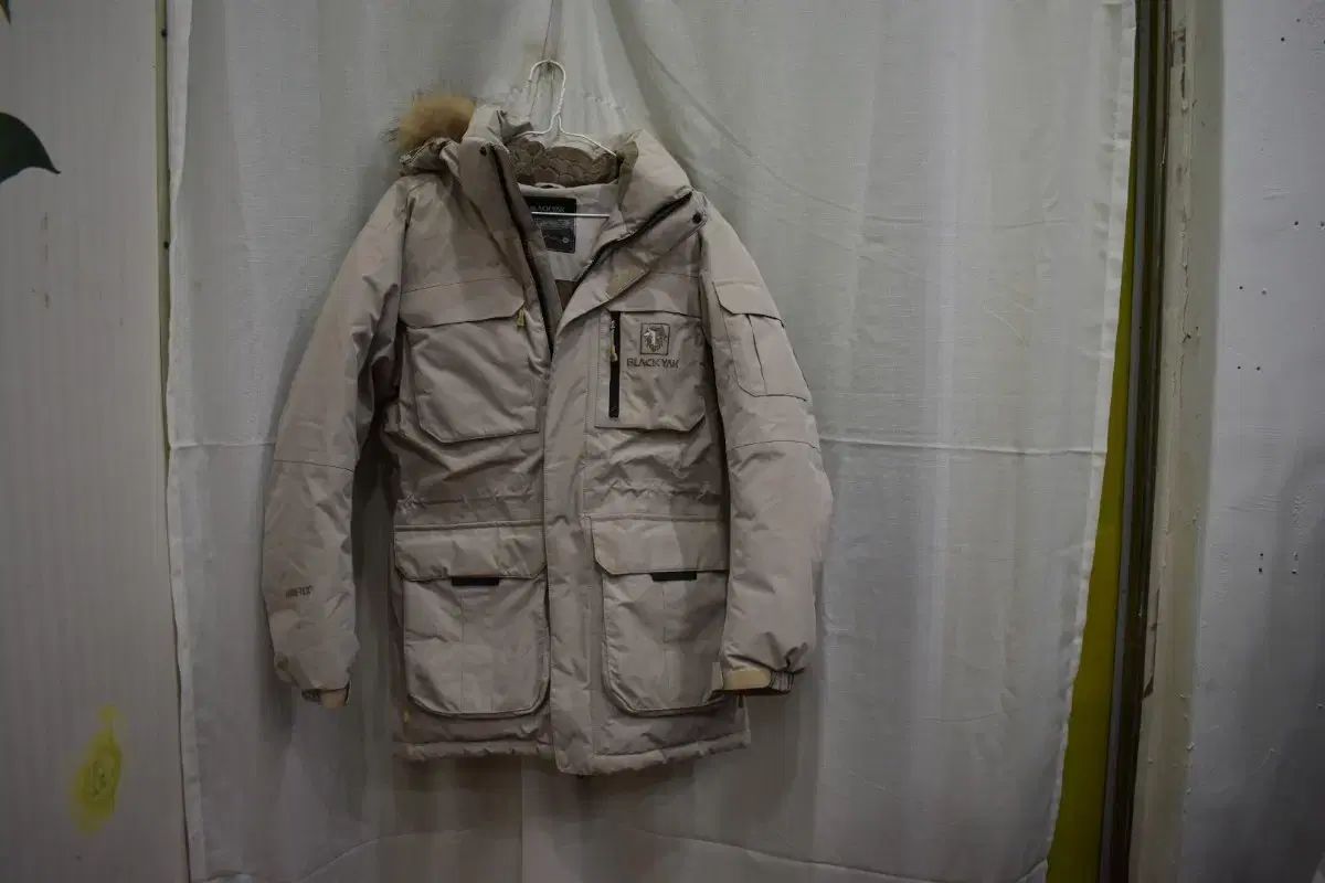 BLACK YAK ブラックヤク レディース GORE-TEX ゴアテックス ダウン 90