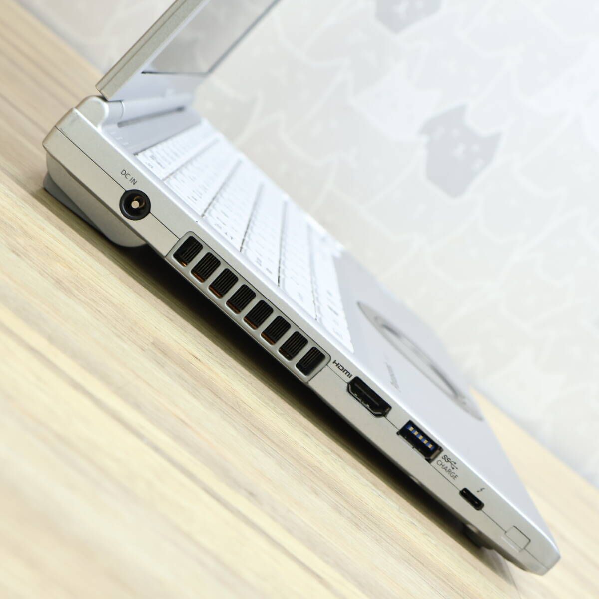 美品 最上級10世代4コアi7！M.2 NVMeSSD256GB メモリ16GBVKV18G-7 Core