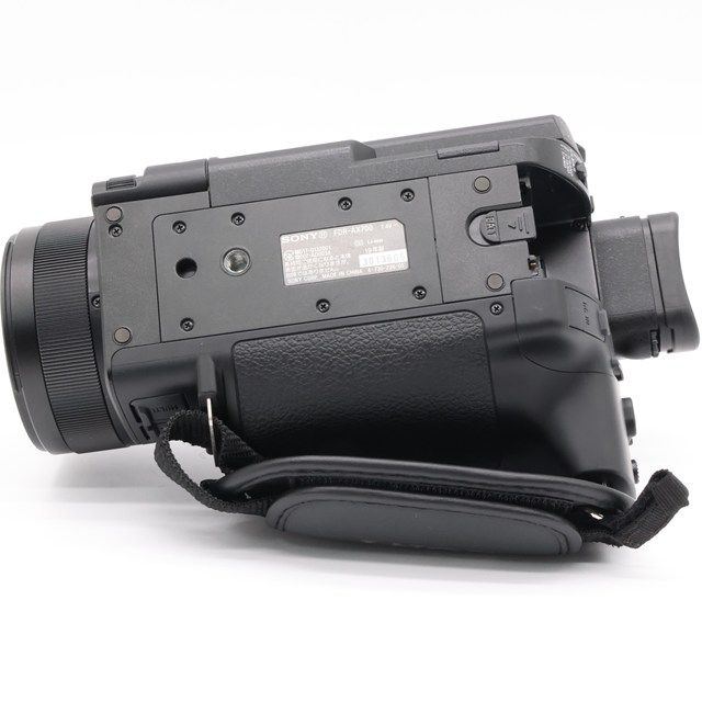 FDR-AX700