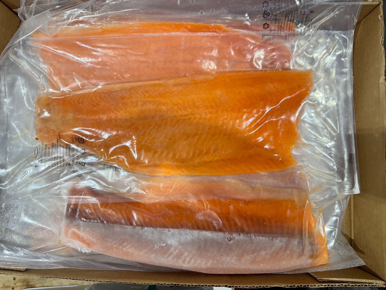 チリ産 刺身用サーモン 1枚400 600g×10枚