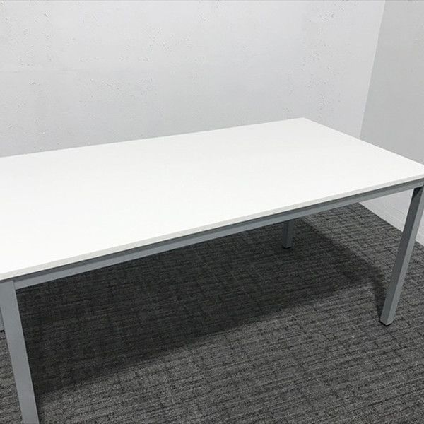 ミーティングテーブル