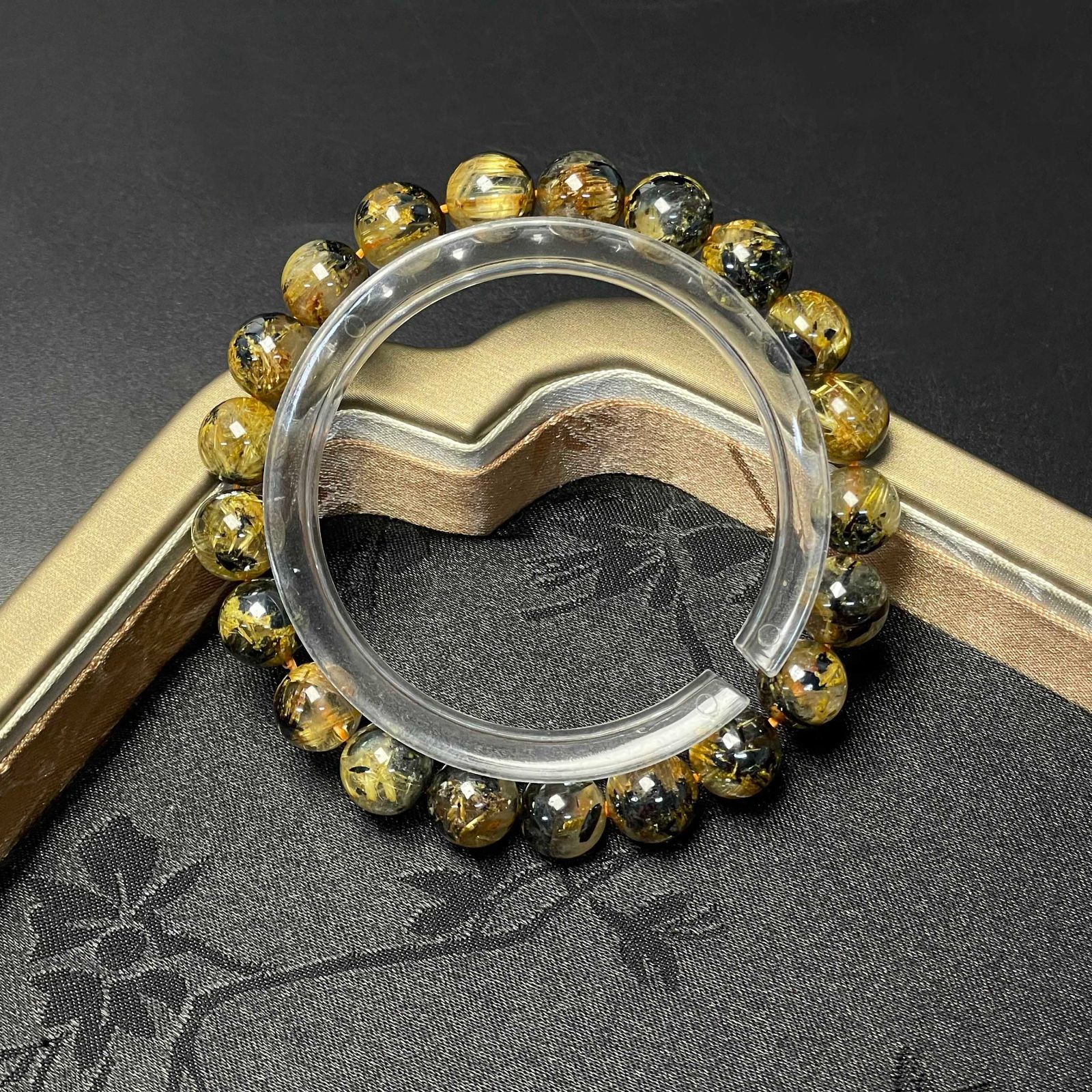 黄金針水晶 金運