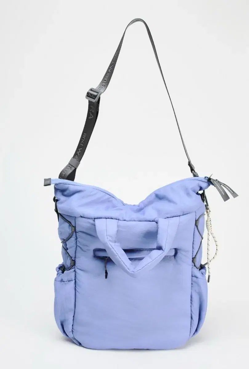 ZARA キルティングバッグ AND WANDER ライトブルー　新品未使用 未使用 ZARA キルティング バッグ X AND WANDER ブルー - メルカリ