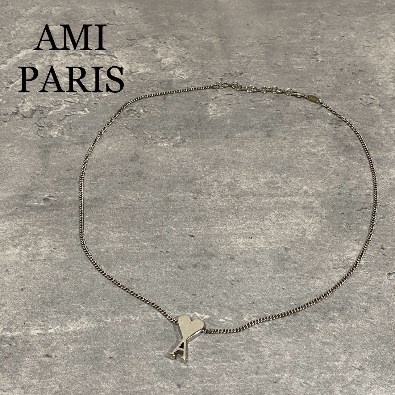 AMI PARIS』アミパリス ロゴモチーフネックレス - メルカリ