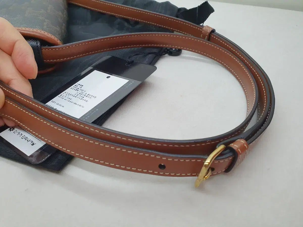 Celine セリーヌ