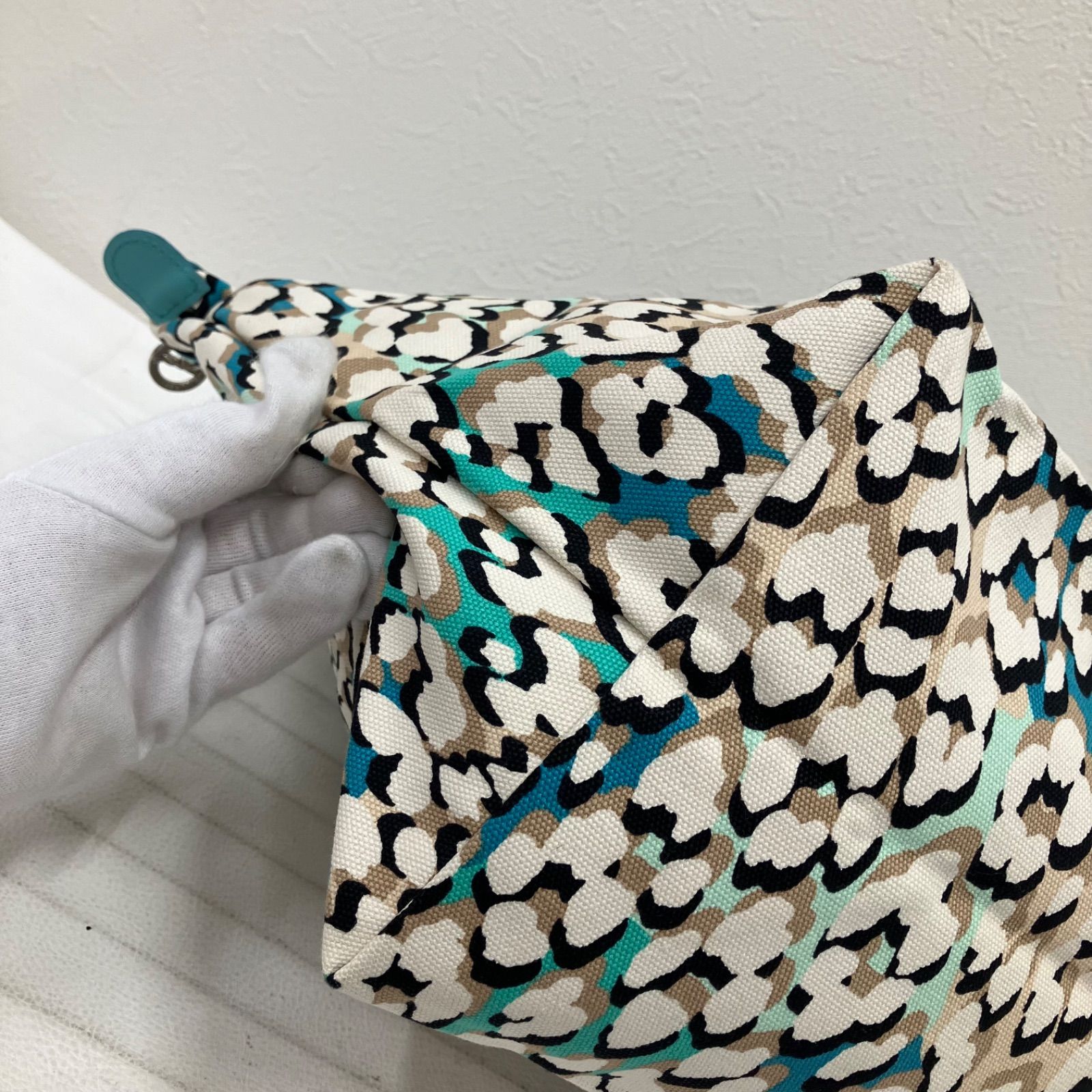 4795 LONGCHAMP ロンシャン JAL機内販売限定 イルオーパンテール プリ