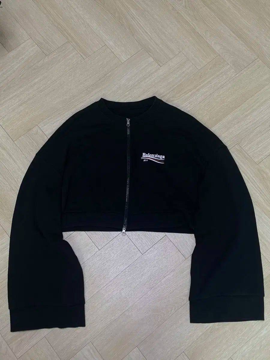 BALENCIAGA バレンシアガ