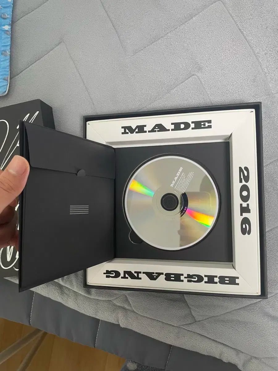 BIGBANG 5人サイン入り｜CD