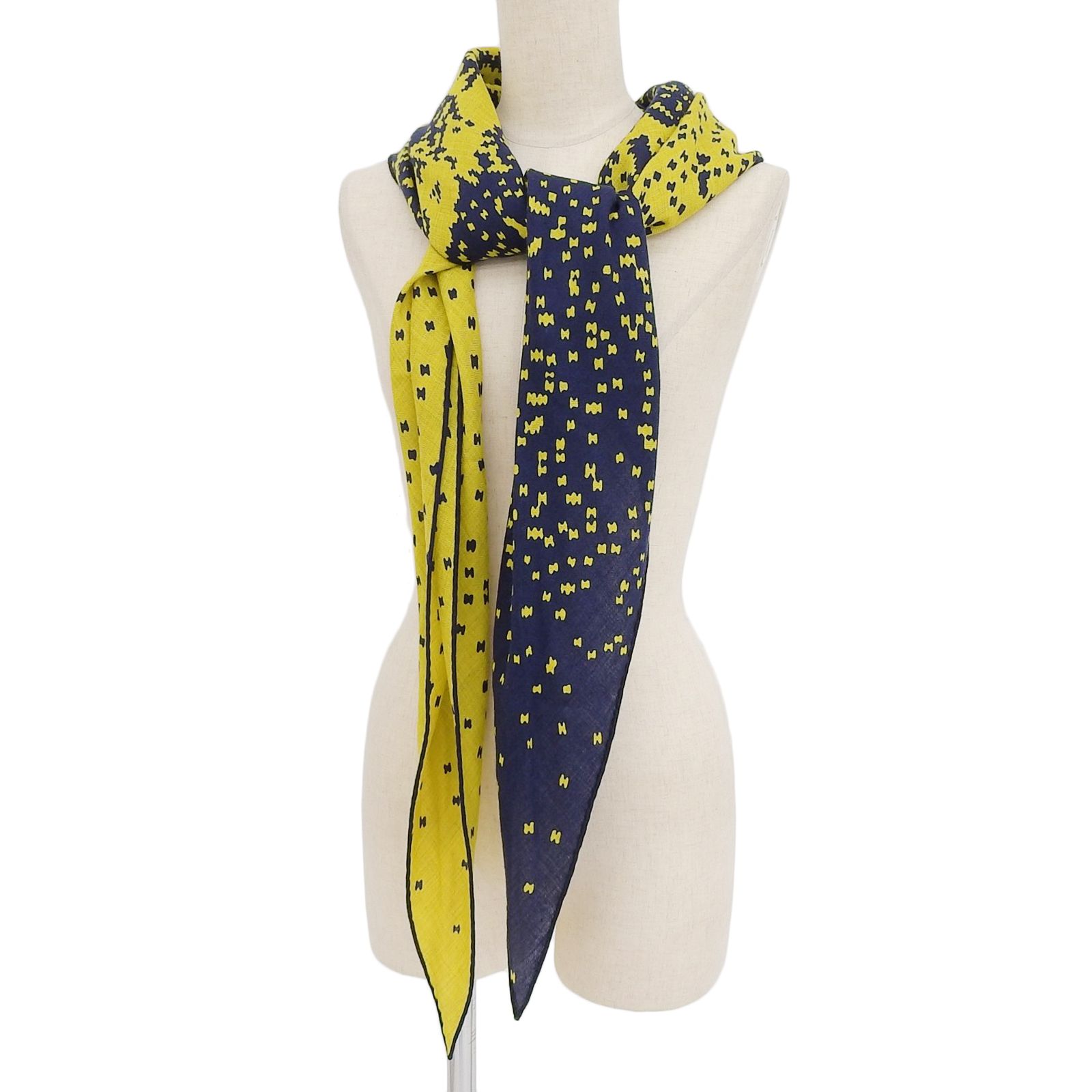 エルメス/HERMES☆大判スカーフ☆100％シルク☆中古品（0776）