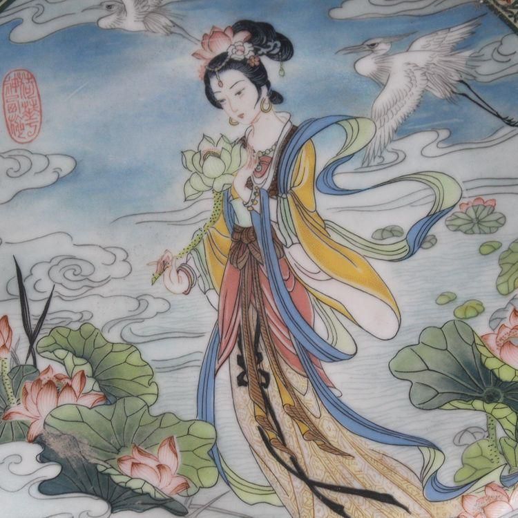 緑地パステル万寿無疆紋賞瓶 景徳鎮 陶磁器 装飾品 現代工芸品 美術品 置物 パステル色の仙女磁器皿 景徳鎮 陶磁器 装飾品 現代工芸品 美術
