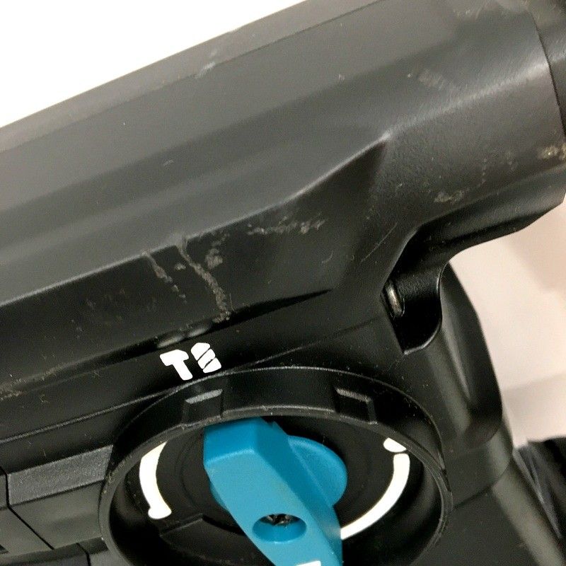 100V