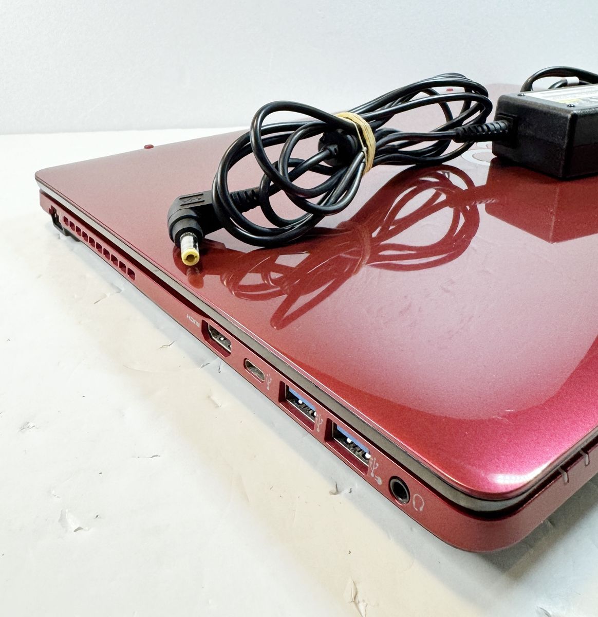 美品 富士通 LIFEBOOK AH42/B1 Celeron SSD搭載 - メルカリ