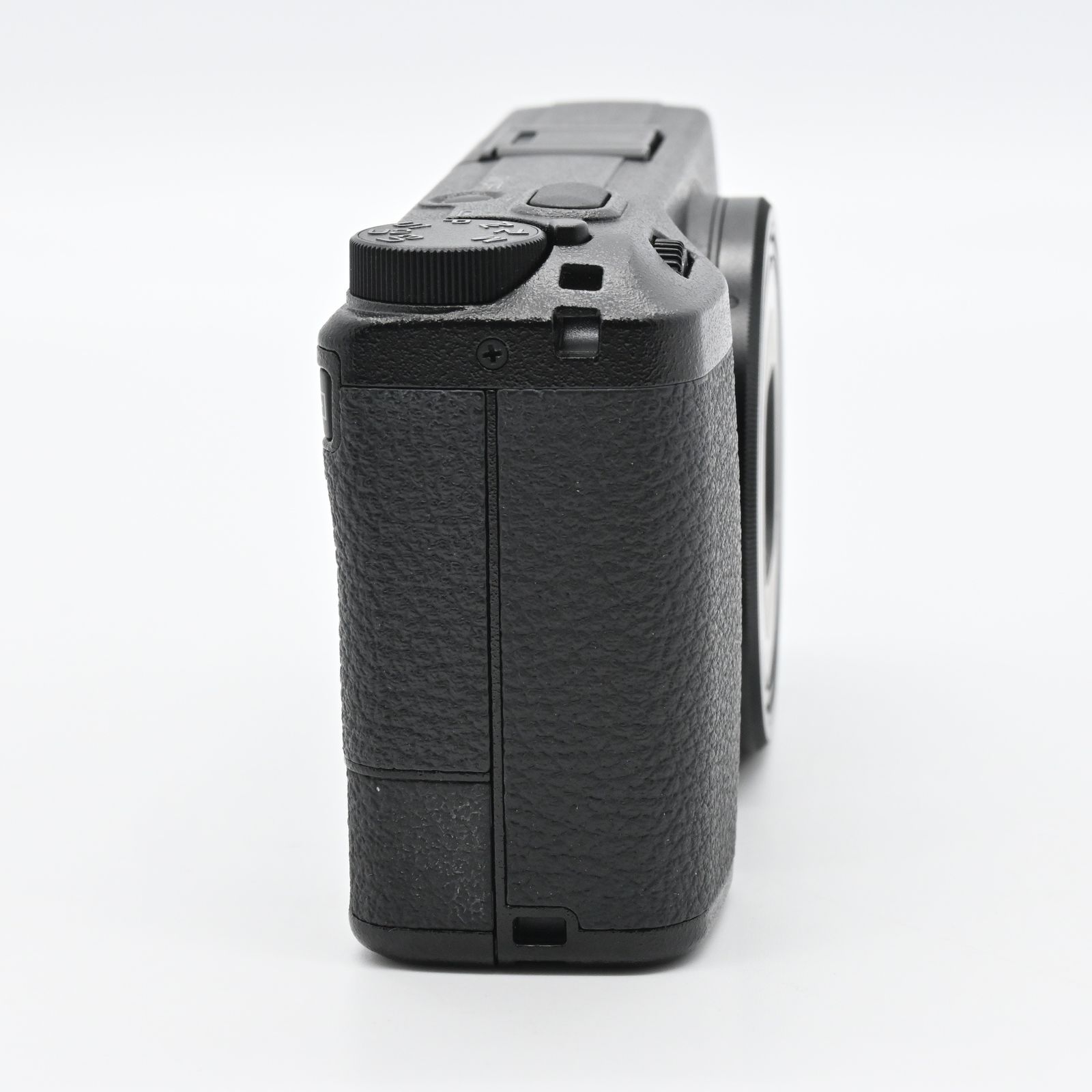 ☆極上品☆RICOH GR Ⅲ ショット数 484回 - メルカリ