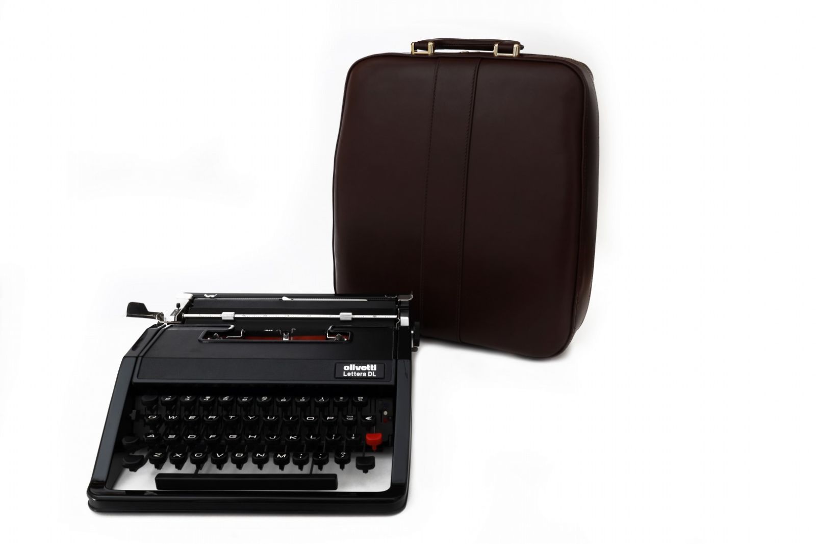 ヌメ本革タイプライターケース olivetti Lettera32、LetteraDLなどに