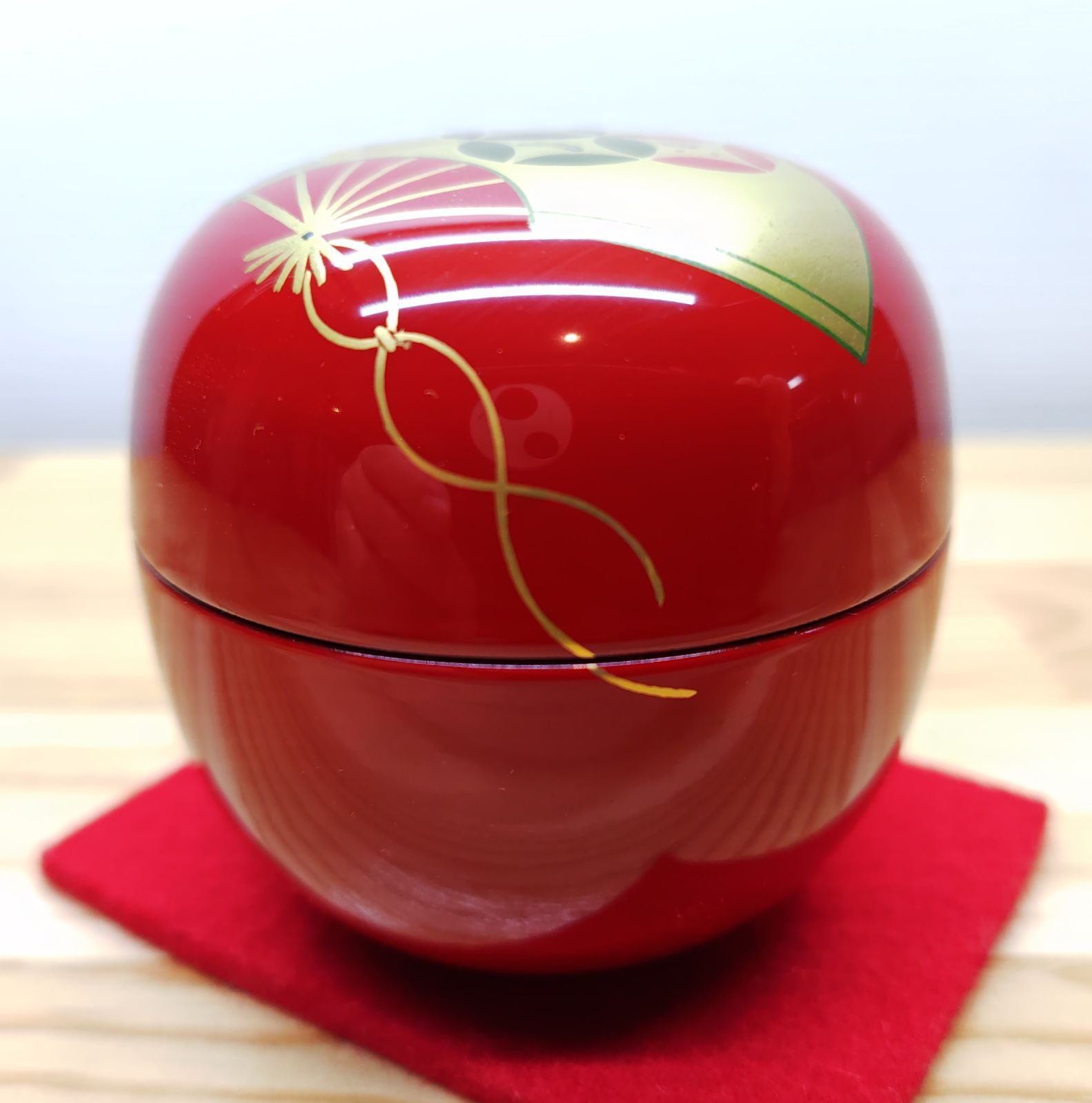 逢絢亭 茶道具 茶器 山中塗 朱塗 日の丸形 扇面七宝 中村湖彩 共箱入り