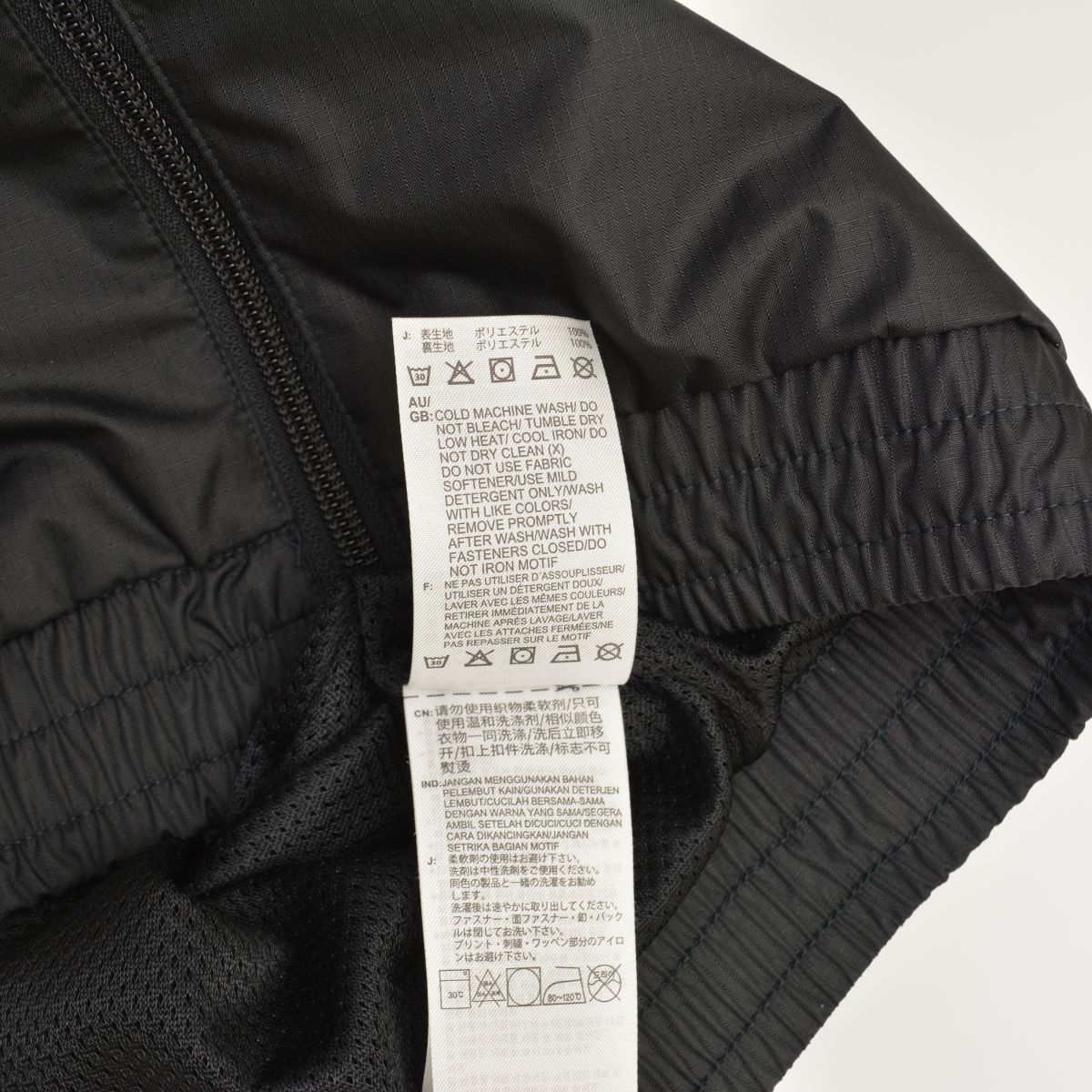 ADIDAS】GE0841 3D トレフォイル 3ストライプ トラックナイロン 