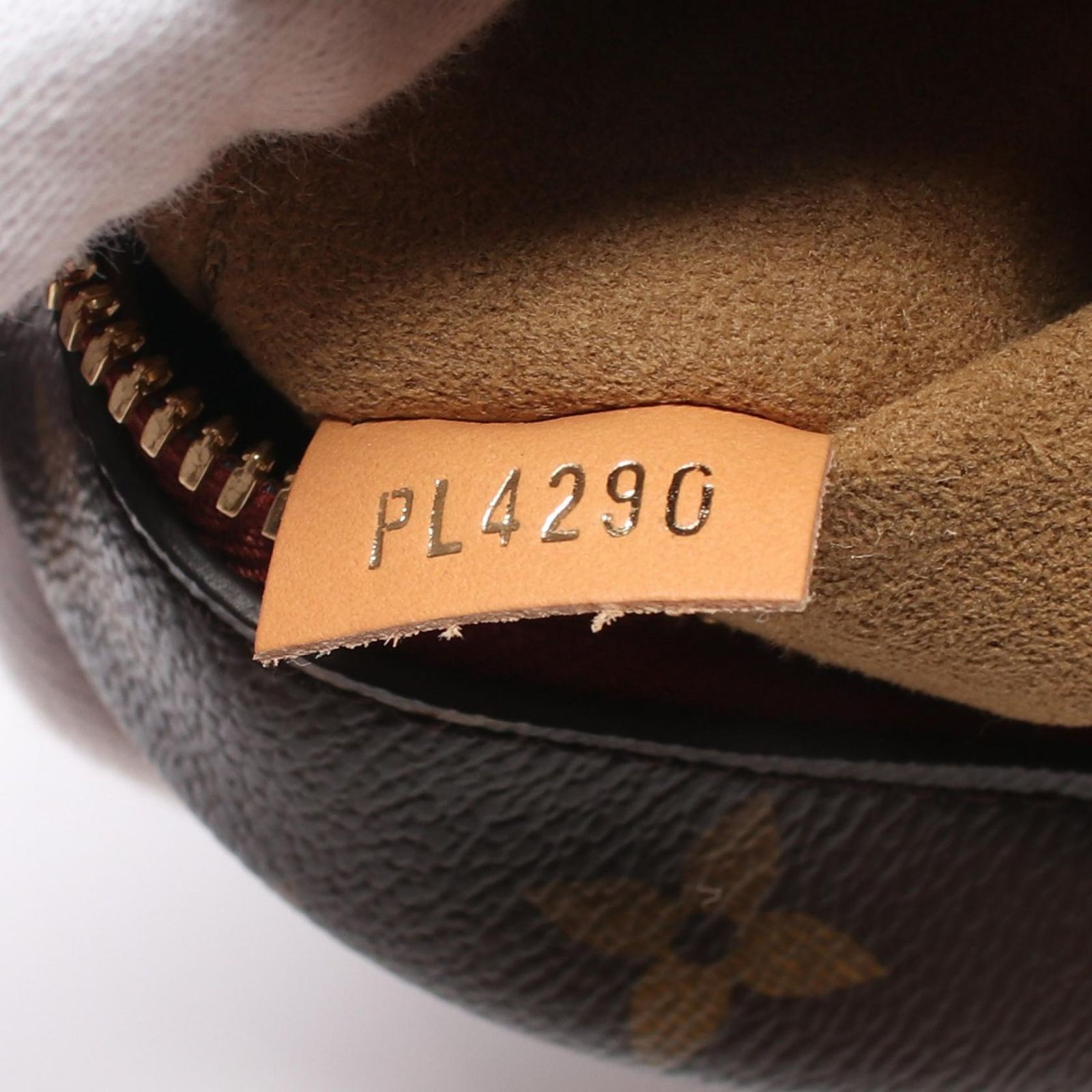 ルイ・ヴィトン LOUIS VUITTON ショルダーバッグ サック クール M57456  