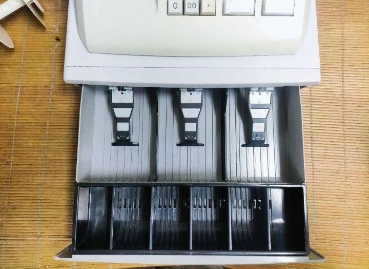 カシオレジスター 100ER 簡単便利特殊 077210 MARWIL-DEMENAGEMENTS_CH