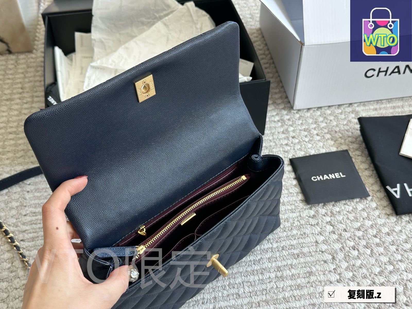 Chanel★(国内送で欲しい)入手不可能/大人気ココハンドルA92991 入手困難】シャネル 偽物 ココハンドル Mサイズ ハンドバッグ