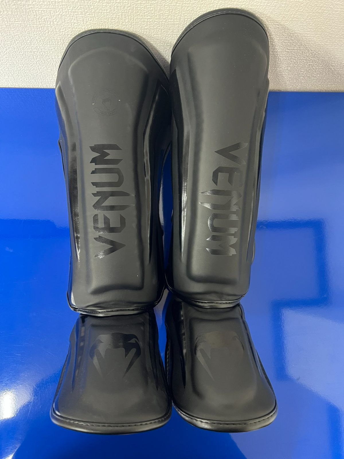 VENUM ELITE レガース マットブラック Mサイズ ヴェヌム