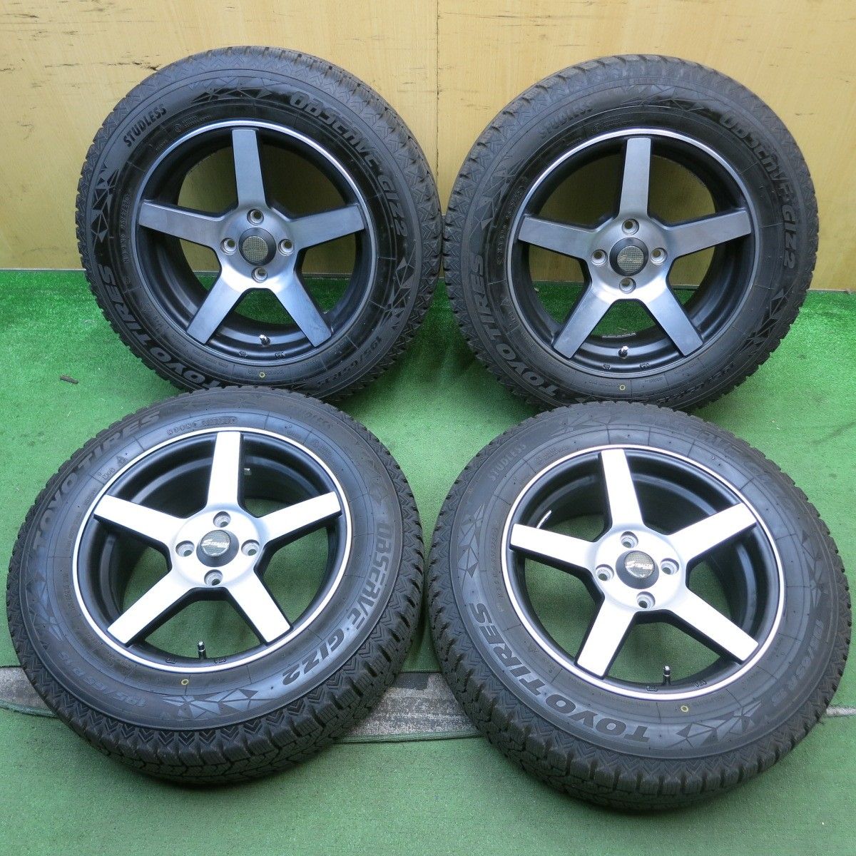 バリ溝 22年 キレイ 9.5分 STEALTH RACING SPEC-02 195 65R15 スタッドレス トーヨー オブザーブ GIZ2 ステルス レーシング 15インチ PCD100 4H 5100403HAス