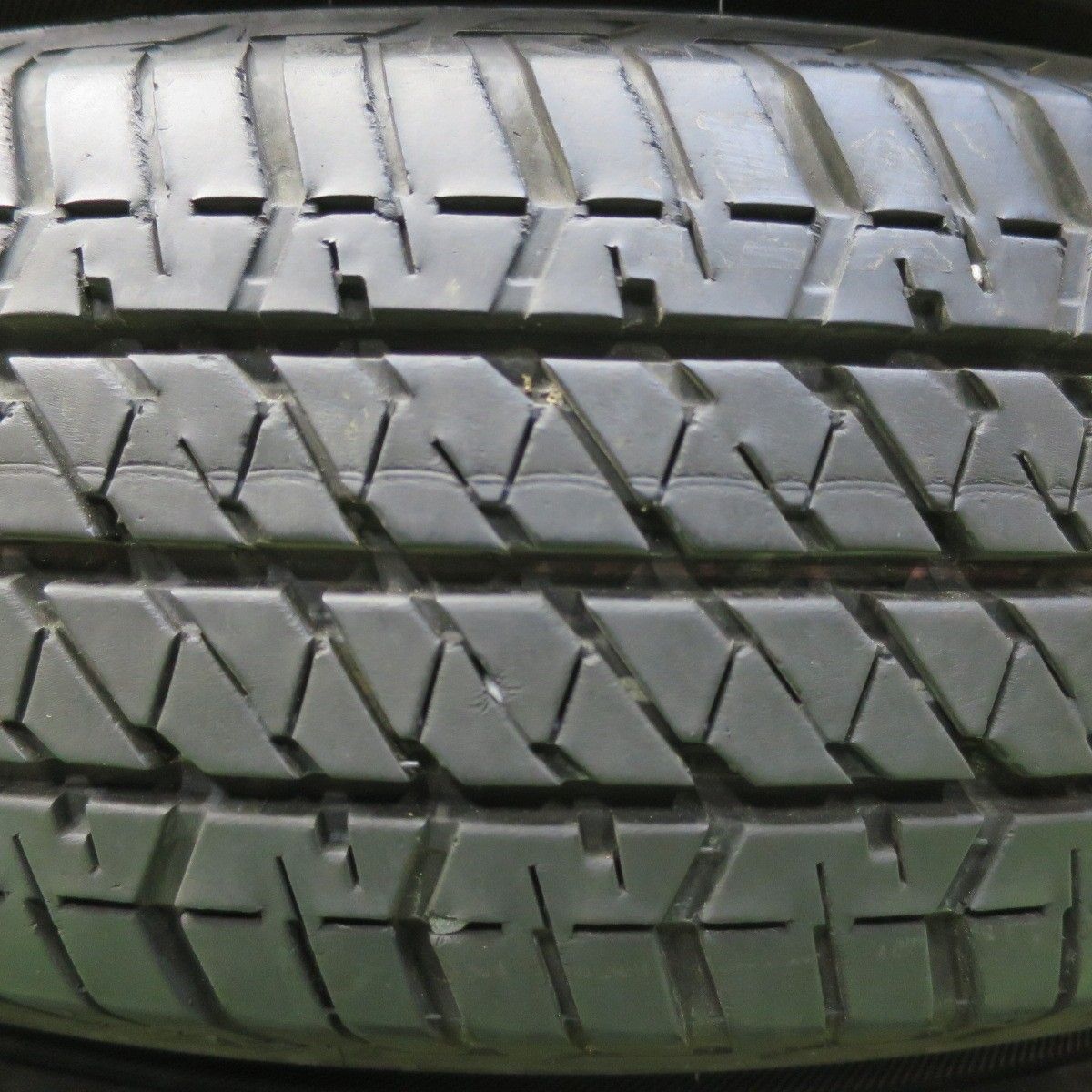 ☆送料込☆バリ溝☆ブリヂストン LIUFENG ジムニー用 16インチ ☆送料込☆バリ溝☆ブリヂストン LIUFENG ジムニー用 16インチ