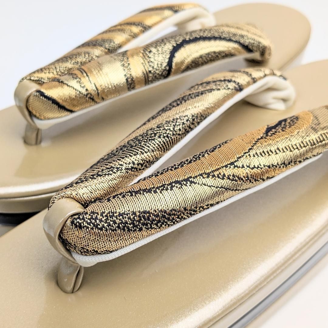 草履バッグセット フォーマル 振袖 ハイヒール フリーサイズ 金×黒 u56