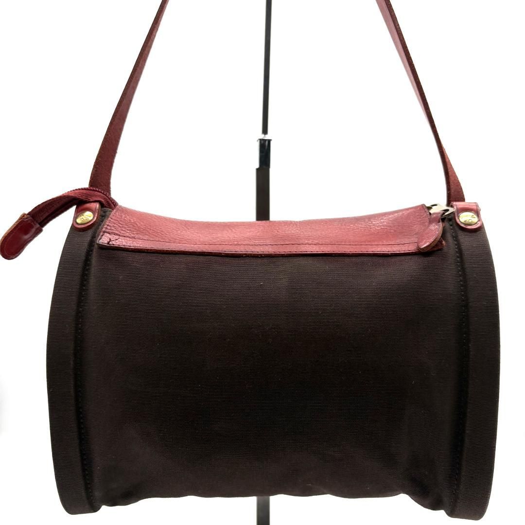 良品】IL BISONTE イルビゾンテ ショルダーバッグ レザー