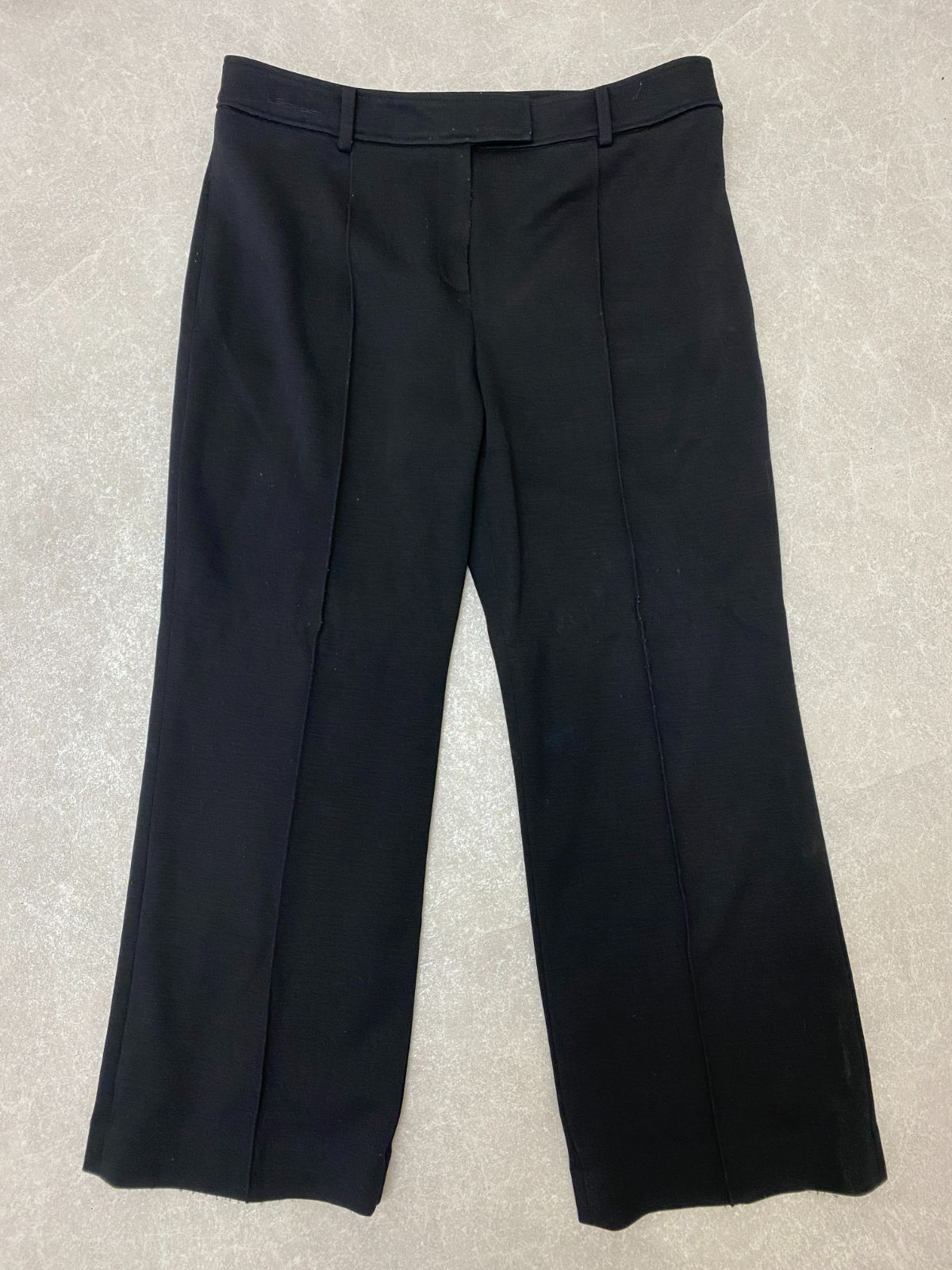 レオナール LEONARD ☆クロップド パンツ 44 日本製 大きいサイズ 黒 レオナール LEONARD ☆クロップド パンツ 44 日本製 大きいサイズ 黒