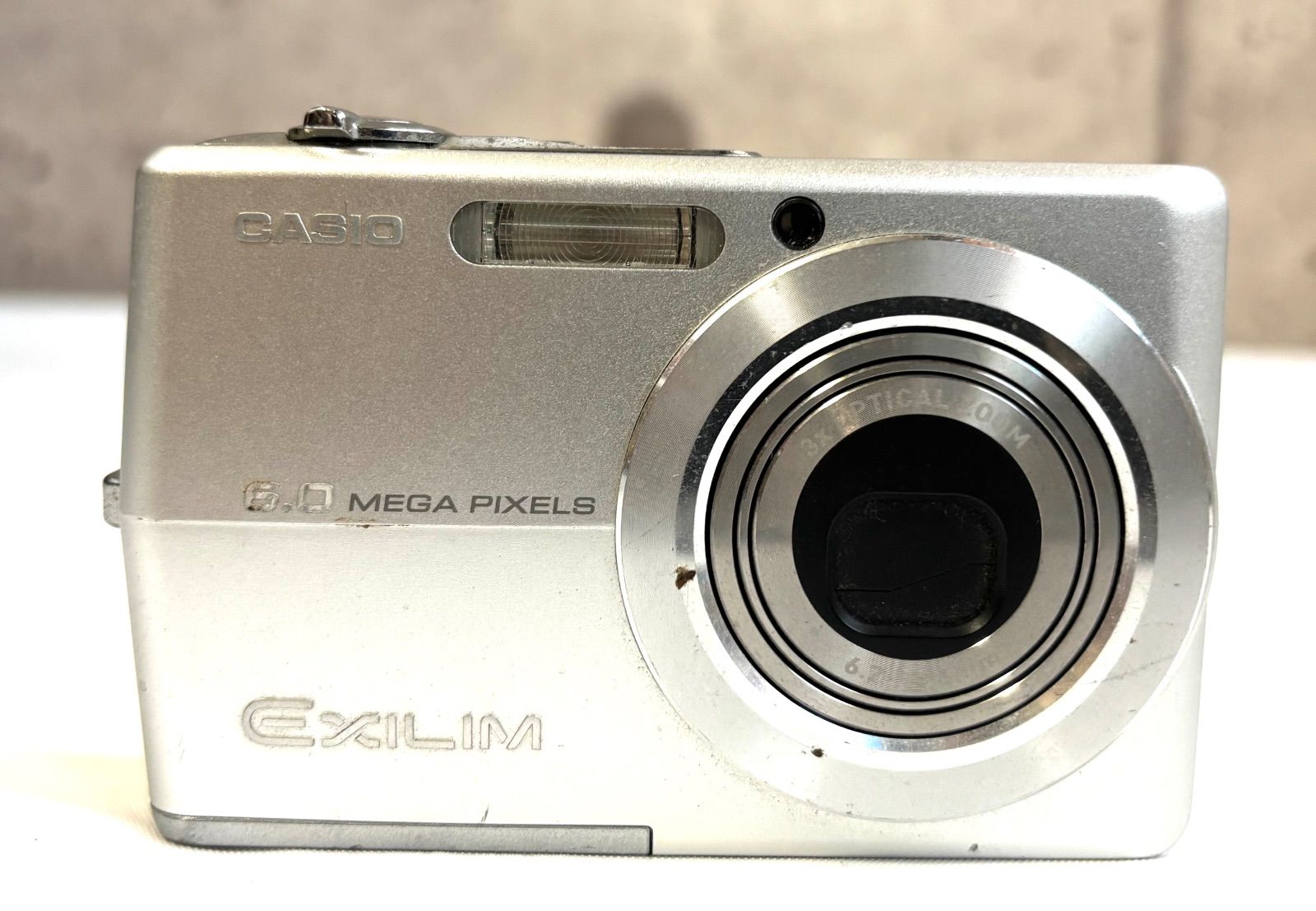 CASIO EXILIM EX-Z600 デジカメ シルバー Amazon.co.jp: CASIO デジタルカメラ EXILIM ZOOM EX-Z600
