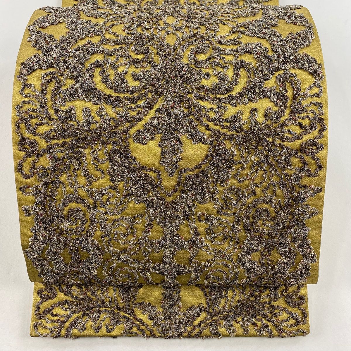 袋帯 美品 名品 無月 落款 花唐草 金彩 箔 金色 全通 正絹