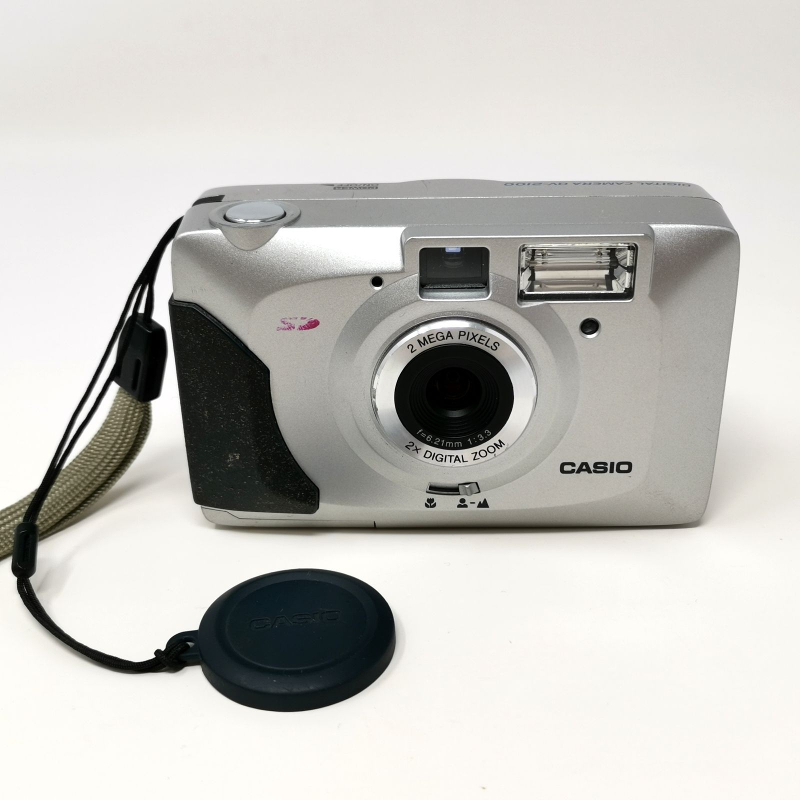 カシオ デジタルカメラQV2100 シルバー デジカメ 電池式 ジャンク品 