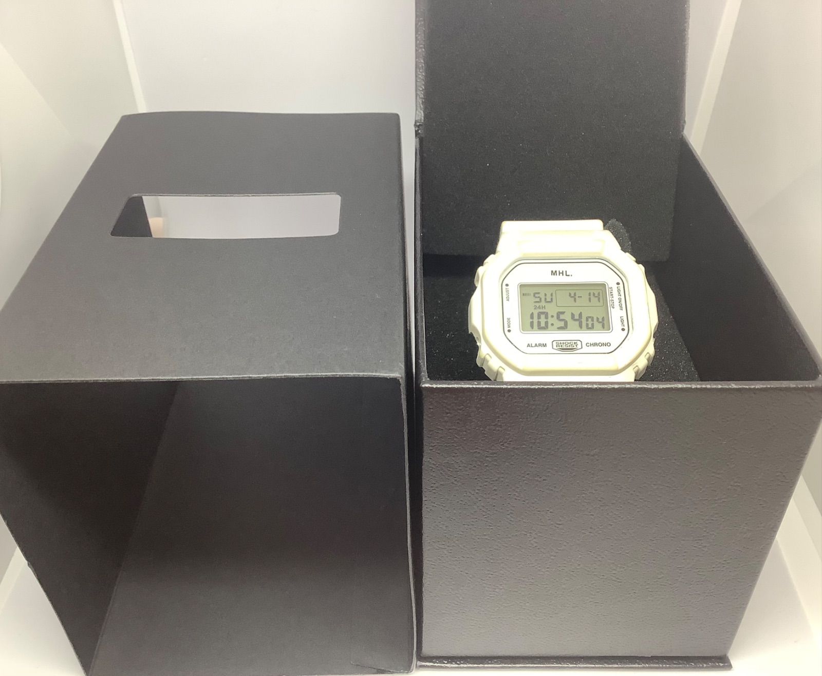 カシオ G-SHOCK デジタル 腕時計 ホワイト DW-5600VT メンズ