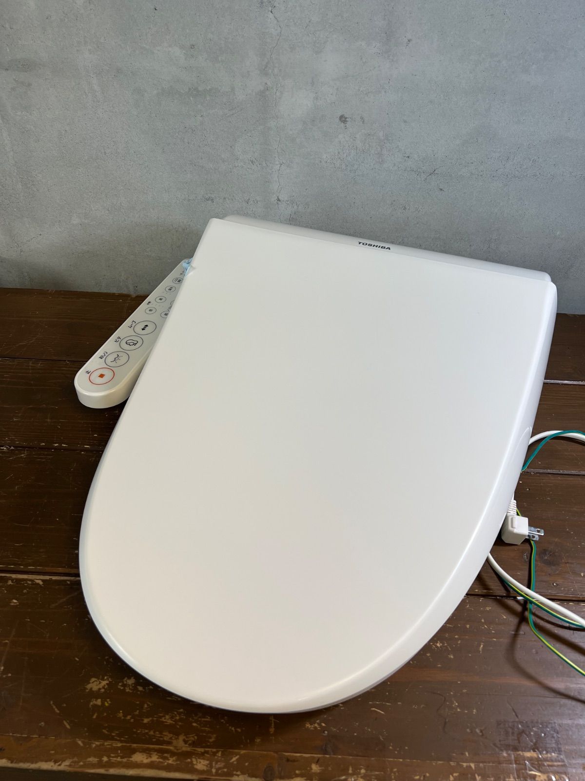 【1円スタート】東芝 温水洗浄便座 クリーンウォッシュ パステルアイボリー SCS-S300